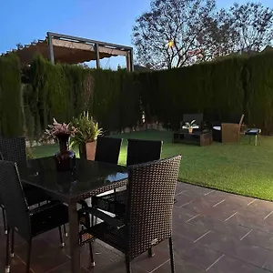 Villa Modern 5-bedroom With Pool, Montequinto