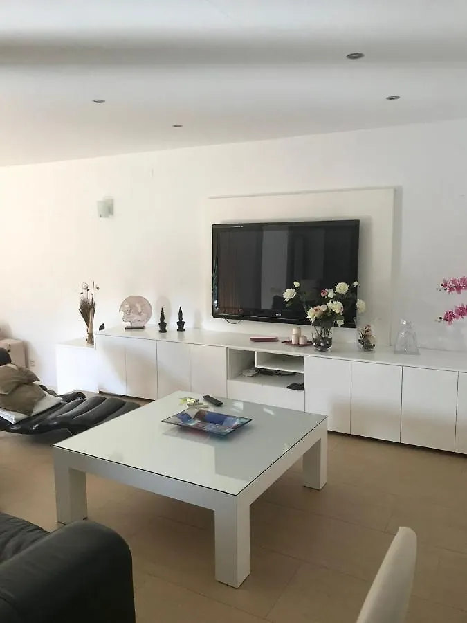 Willa Luxurious Villa. Private Pool, Padel Court. Subway Montequinto