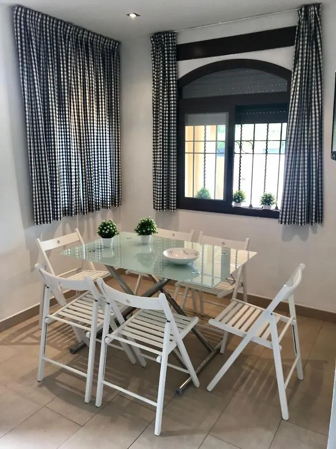 Luxurious Villa. Private Pool, Padel Court. Subway Montequinto Willa